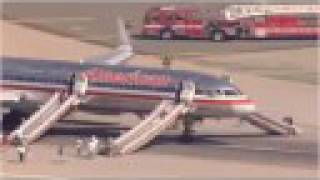 LAX Emergency Landing w LIVE ATC HIRES American Airlines Boeing 757 [upl. by Hsakaa]