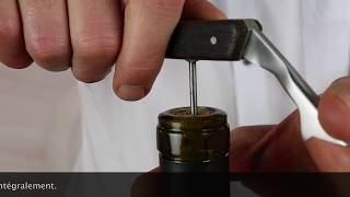 How to open a bottle of wine  Comment ouvrir une bouteille de vin [upl. by Macswan]