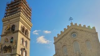 Bell Tower Lion Roars Rooster Crows in Messina Sicily [upl. by Elpmid]