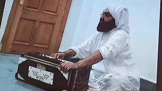 Pir NaseerudDin Shah Golravi Playing Harmonium  Full Video [upl. by Uziel926]