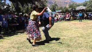 Cueca Campesina Chilena  Buenísima [upl. by Osicnarf]