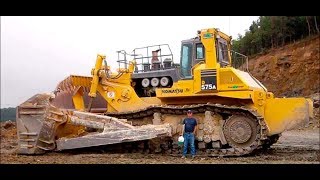 The Biggest Bulldozer in the World  Komatsu D575A Super Dozer [upl. by Darra]