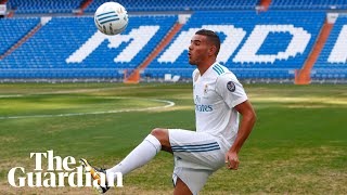 Theo Hernándezs kickups go awry at Real Madrid presentation [upl. by Inaliel]