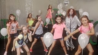 LA COREOGRAFIA DEL BALL DE LABECEDARI Dàmaris Gelabert [upl. by Anilatac]