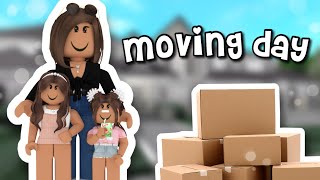 Moving day  Roblox Bloxburg Family Roleplay  WITH VOICE [upl. by Brabazon]