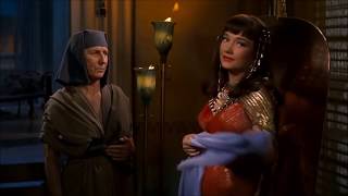 Nefretiri kills Memnet  quotThe Ten Commandmentsquot  Anne Baxter [upl. by Ronyam702]